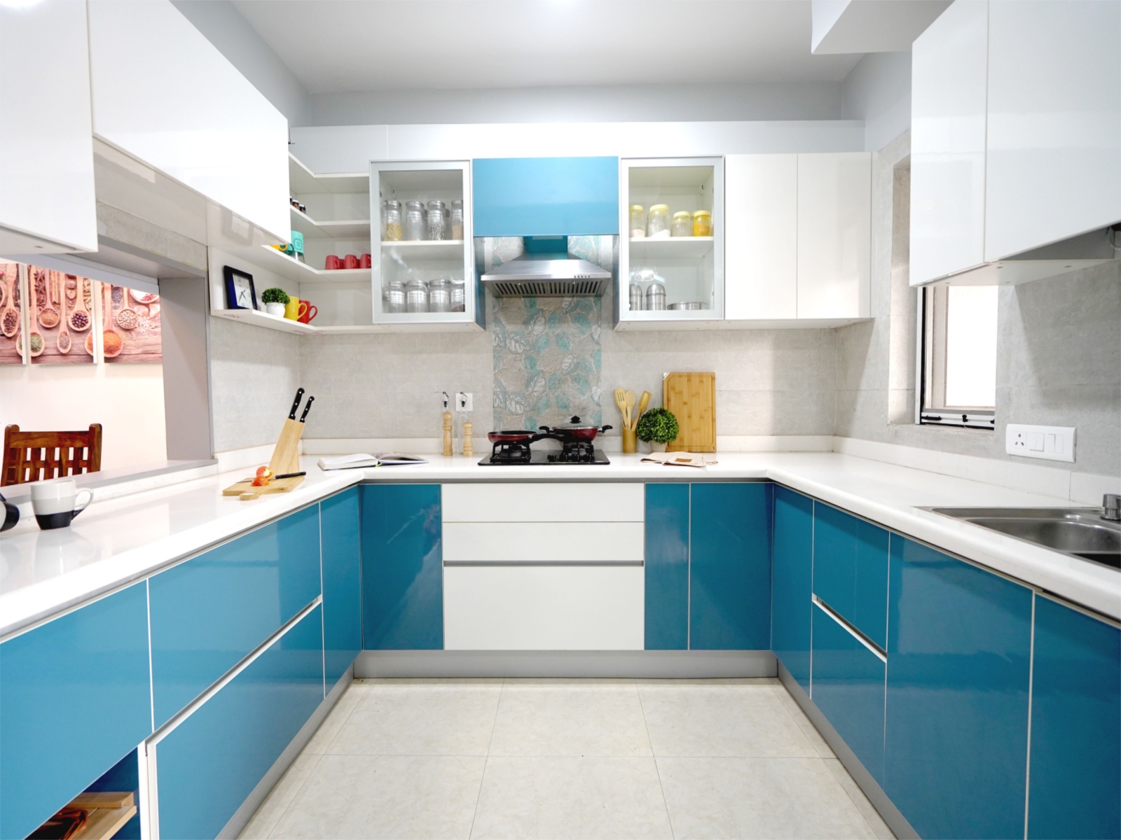 U-Shaped Kitchen Layout